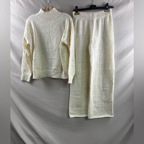 Loose Knit Sweater And High Waist Pants - Picture 7 of 7